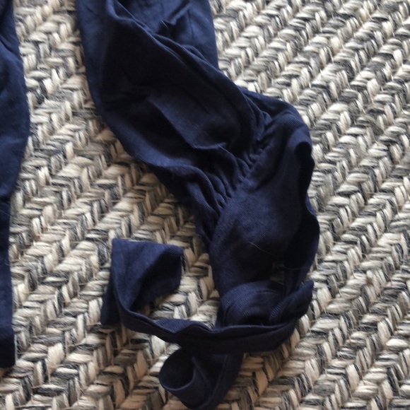 SUNDRY LONG SLEEVE. SUPER SOFT. TIE SLEEVE WRISTS - Picture 3 of 4